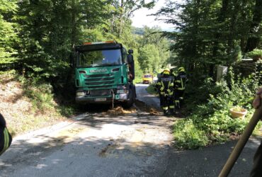 LKW-Bergung am Kreuzweg-Steilstück