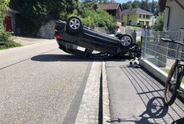 Verkehrsunfall vor dem Feuerwehrhaus