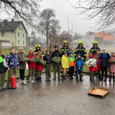 Jugendübung Adventkranzbrand